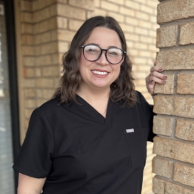 Headshot of dental assistnat Brandie